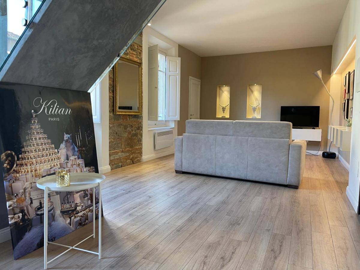 Luxury Apartment In City Center Florencia Exterior foto