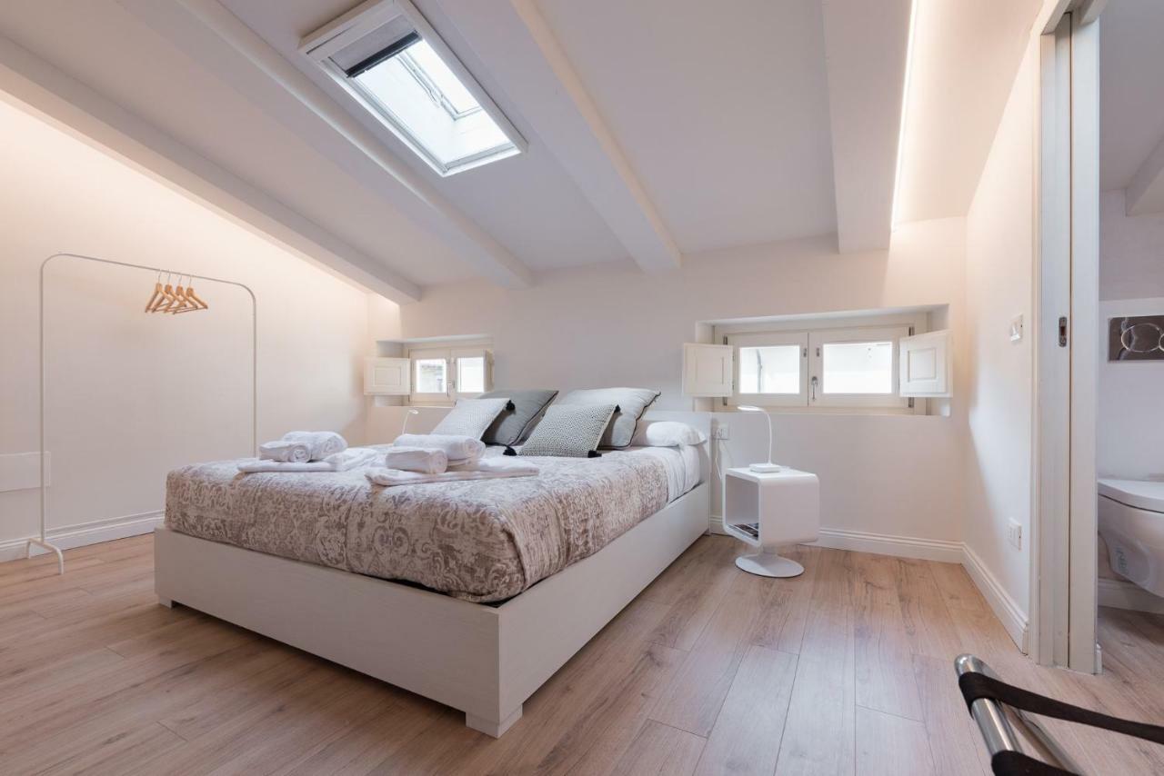 Luxury Apartment In City Center Florencia Exterior foto