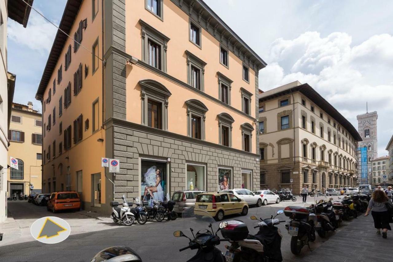 Luxury Apartment In City Center Florencia Exterior foto